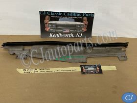 OEM 1971 1972 1973 1974 1975 1976 Cadillac Eldorado Convertible RIGHT REAR QUARTER WINDOW FELT INTERIOR GUIDE #9827516 OEM 1971 1972 1973 1974 1975 1976 Cadillac Eldorado Convertible RIGHT REAR QUARTER WINDOW FELT INTERIOR GUIDE #9827516